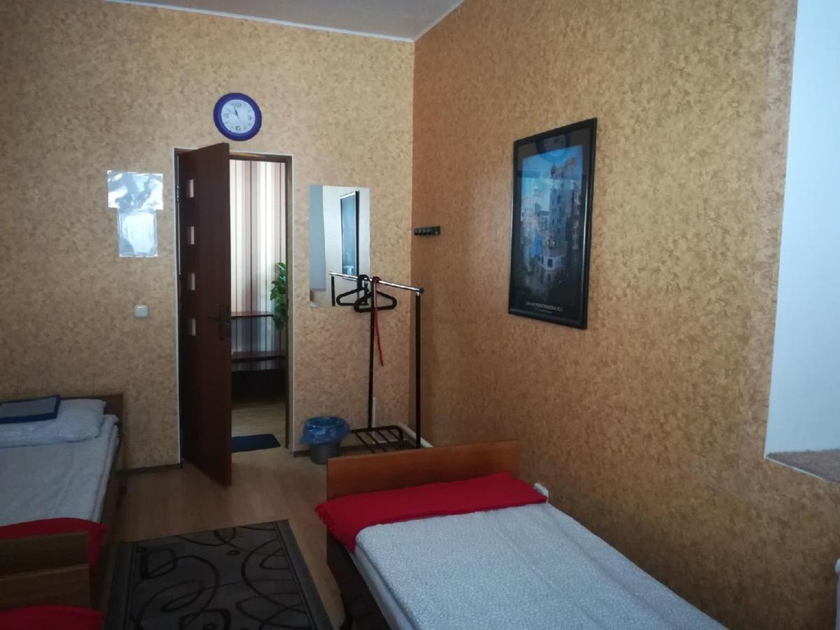 Hostel 3 Stars Na Oktyabryskoy Βιτσέμπσκ Εξωτερικό φωτογραφία